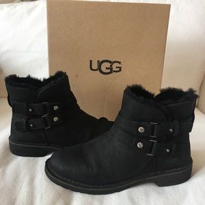 Ugg Aliso Bootie